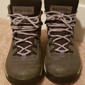 Columbia Woman's Waterproof Hiking Boots